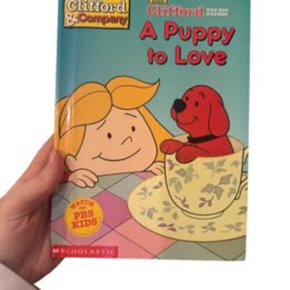 Other - Clifford A Puppy to Love book VINTAGE